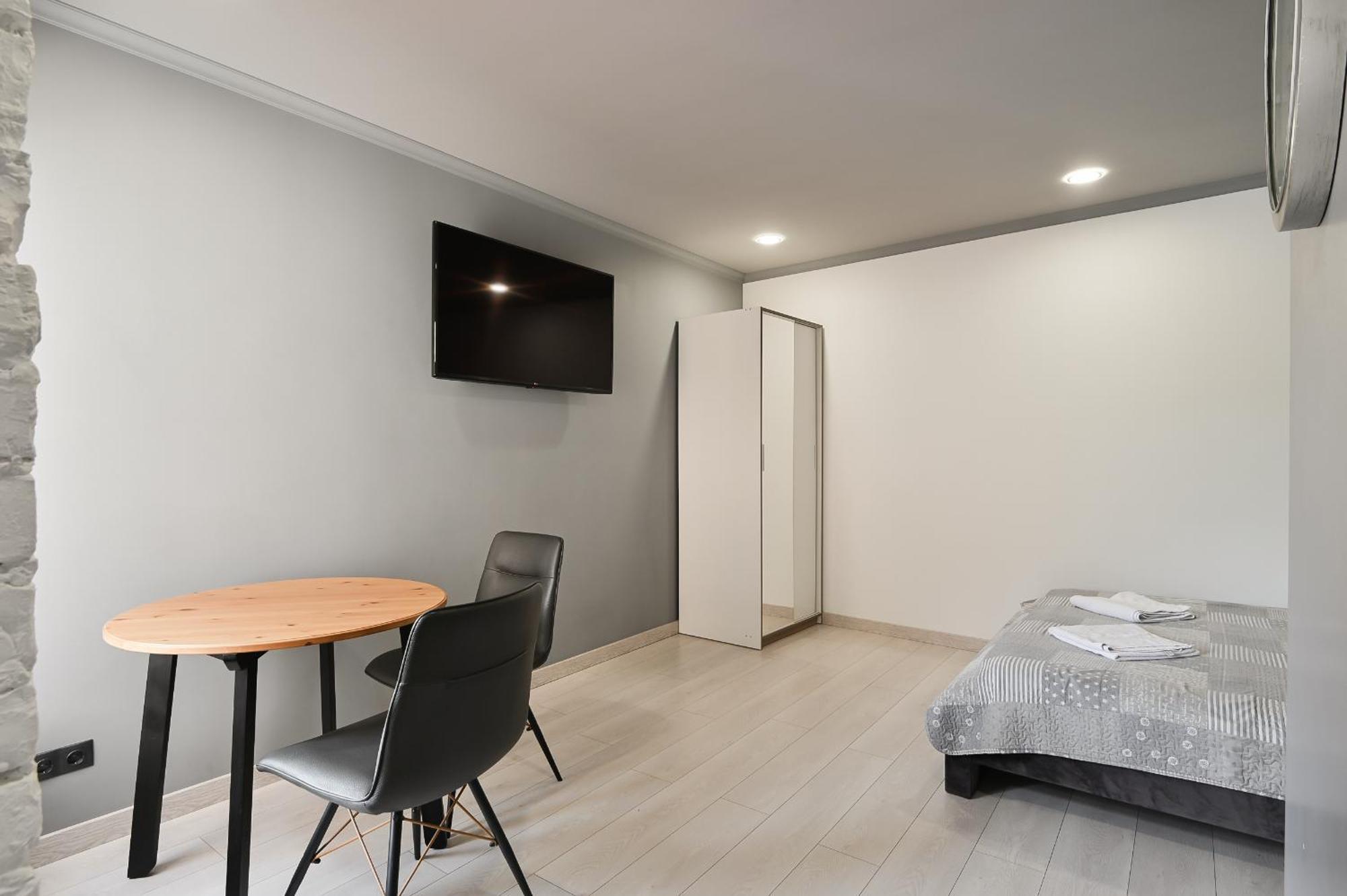 Loft Design Studio Apartment & Free Parking Riga Exterior photo